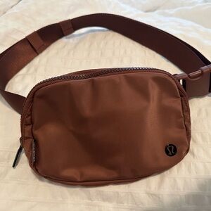 Lululemon Everywhere Belt Bag